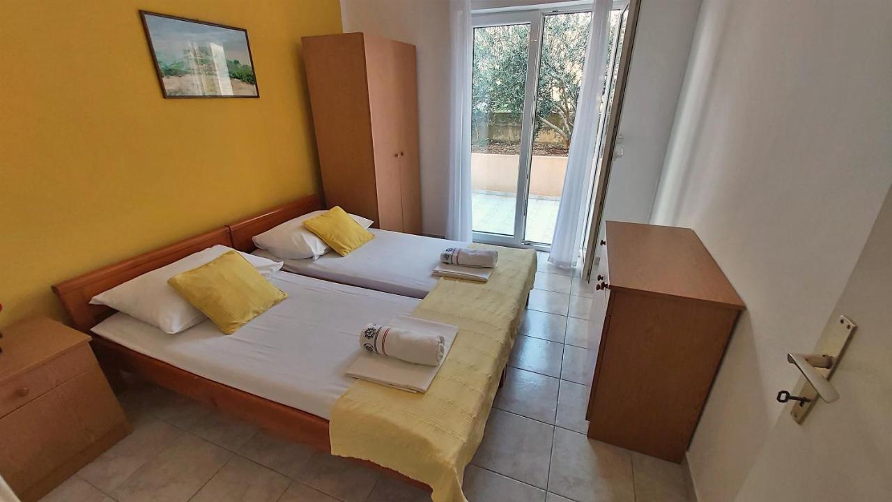 Apartments Mandalinic Omis Exterior photo