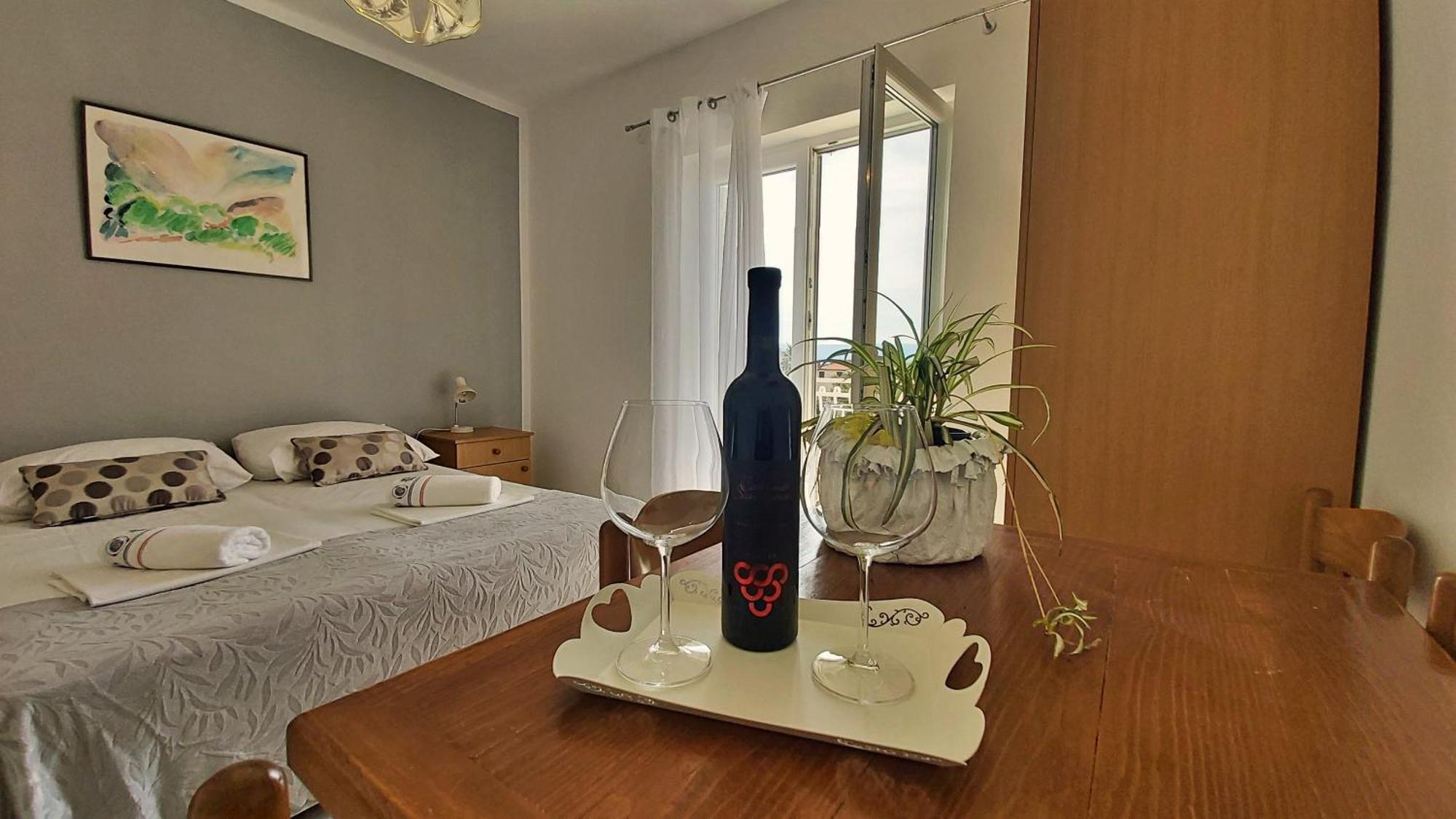 Apartments Mandalinic Omis Exterior photo