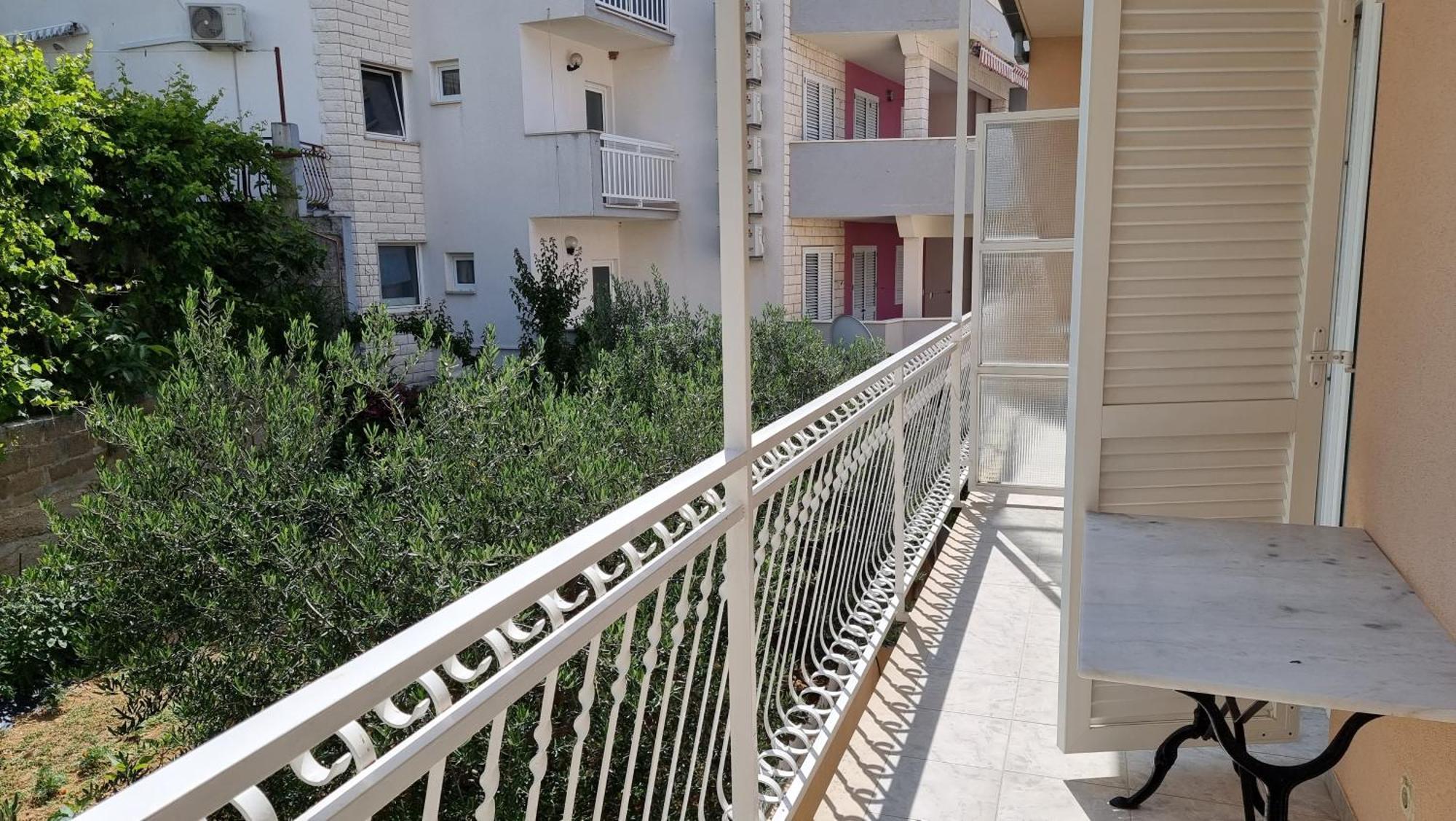 Apartments Mandalinic Omis Exterior photo